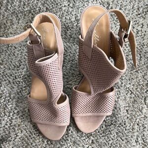 Women's Perforated block heel Sandals